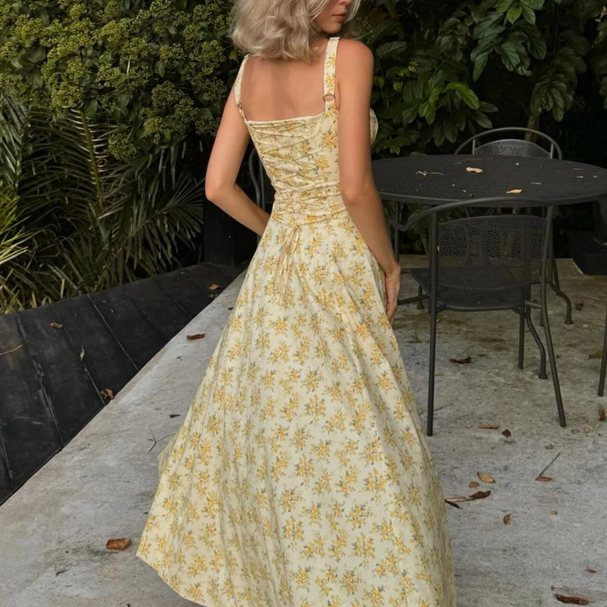 Zelix Projector Printed Midi Dress Floral Milkmaid Glow